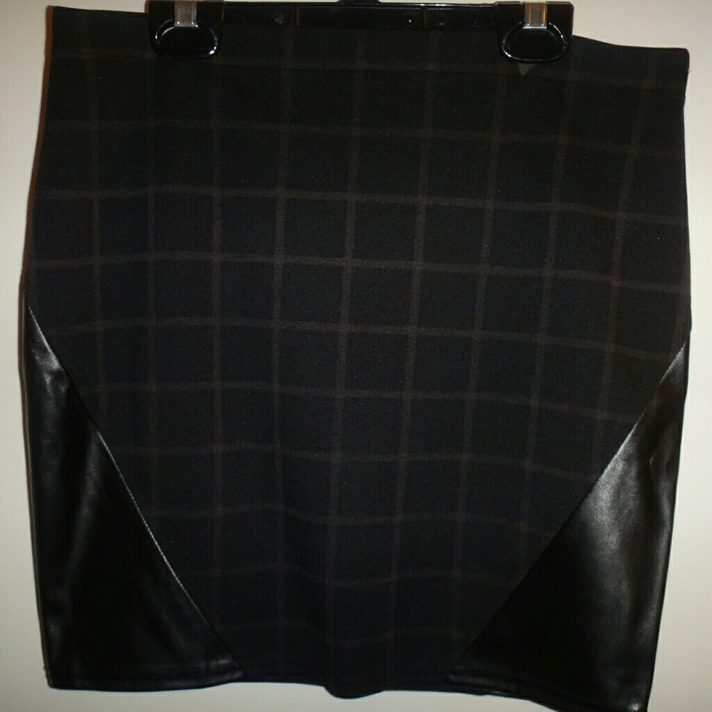 Victoria Secret plaid skirt